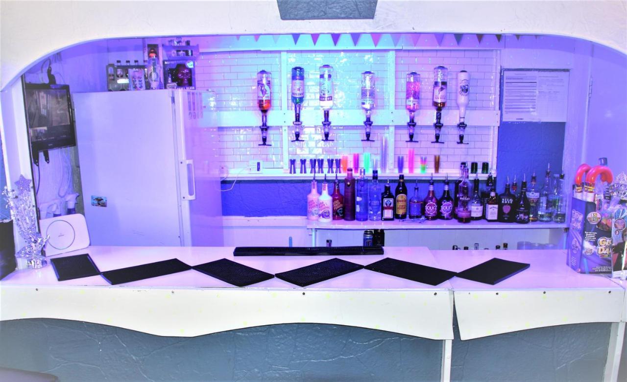 The Merlin Hotel Blackpool Bagian luar foto