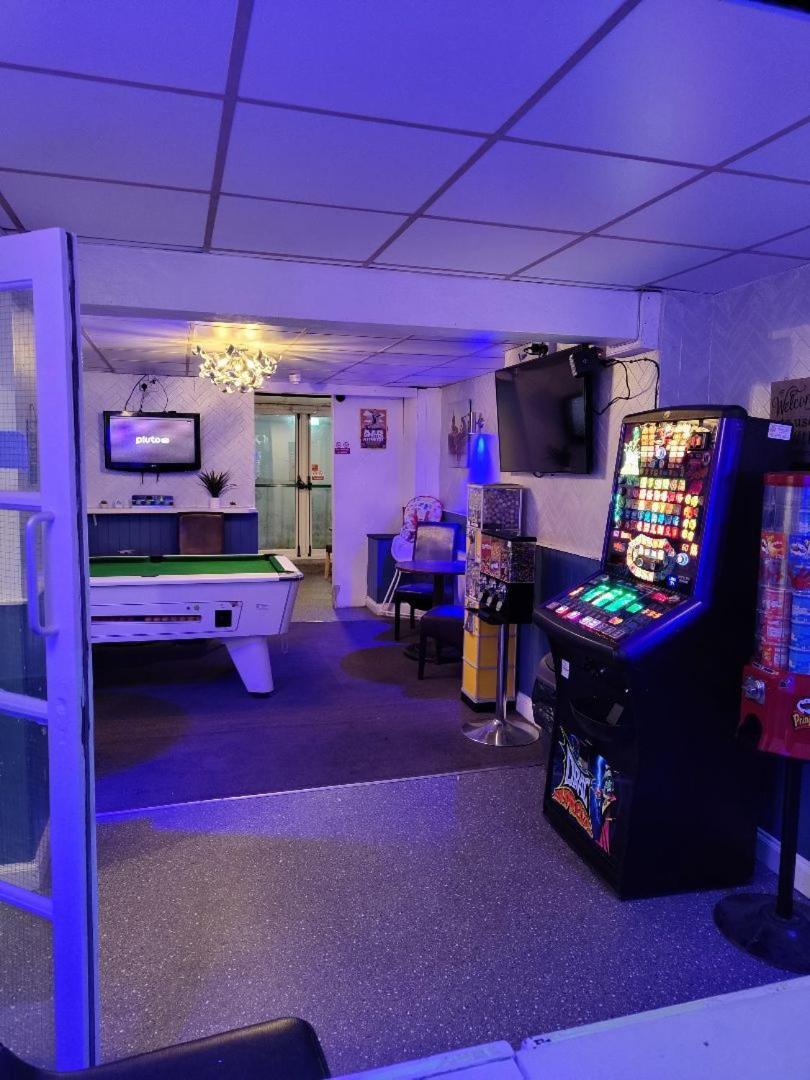 The Merlin Hotel Blackpool Bagian luar foto