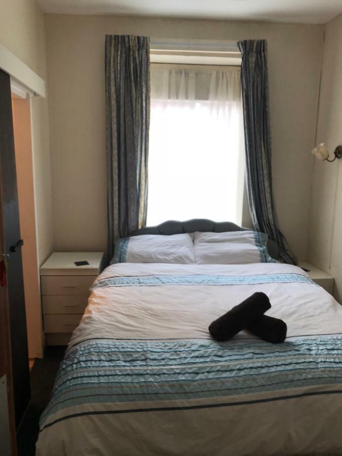 The Merlin Hotel Blackpool Bagian luar foto