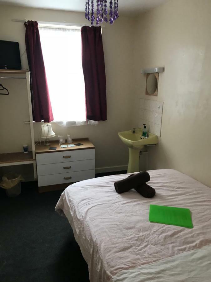 The Merlin Hotel Blackpool Bagian luar foto
