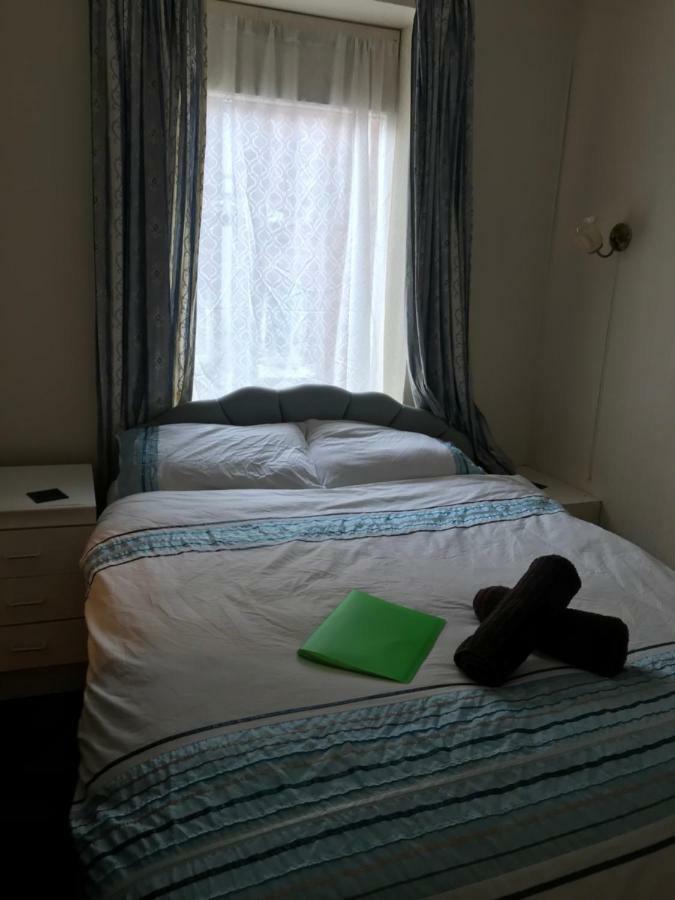 The Merlin Hotel Blackpool Bagian luar foto